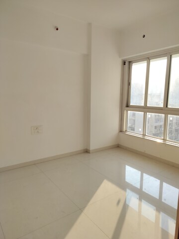 2 BHK Apartment For Rent in Town Aastha Heights, Goregaon West