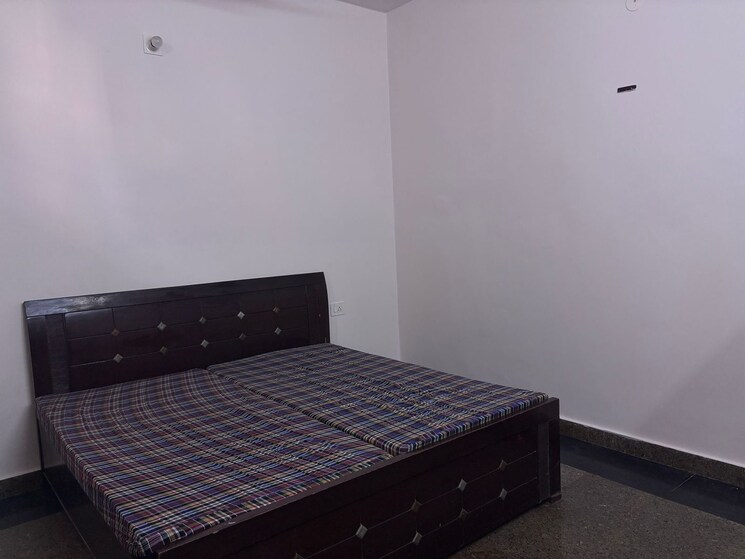 Bedroom, sector 1 2 Bedroom 980 Sq.Ft. Builder Floor In Sector 1 Gurgaon 8835580