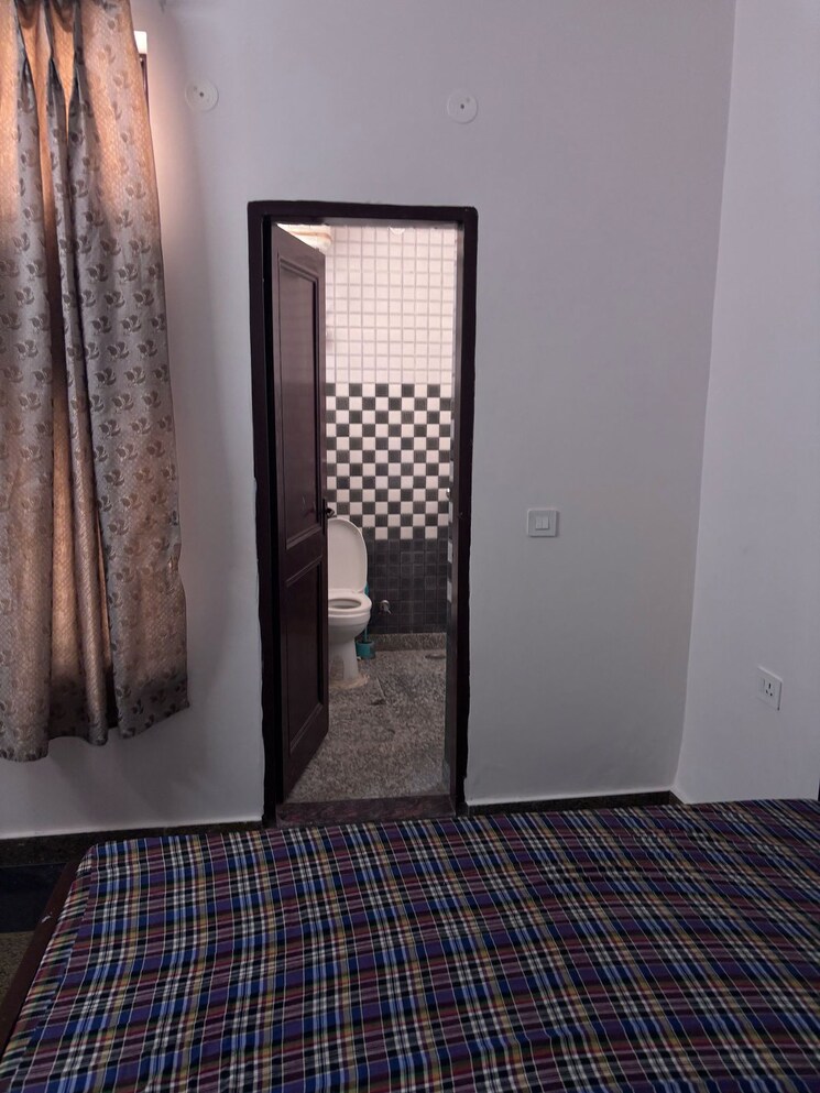 Bedroom, sector 1 2 Bedroom 980 Sq.Ft. Builder Floor In Sector 1 Gurgaon 8835580