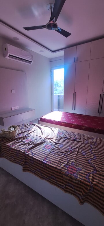 Room in  Pg at Rajouri Garden – for Rent