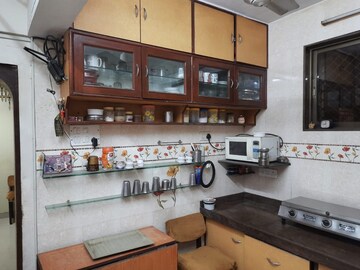 Living Room in 2 BHK Apartment at Simla House, Malabar Hill – for Rent