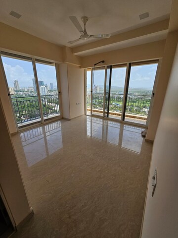 Room in 2 BHK Apartment at Lodha Divino, Matunga East – for Sale