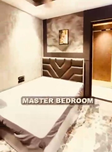Furnished Amenities in 2 BHK Apartment at Suhas CHS Vile Parle, Vile Parle West – for Rent
