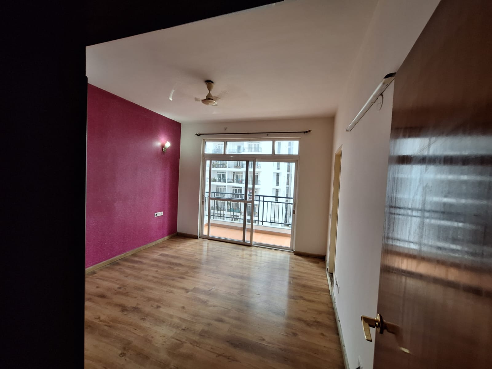 2 BHK Apartment For Sale in Prestige Shantiniketan