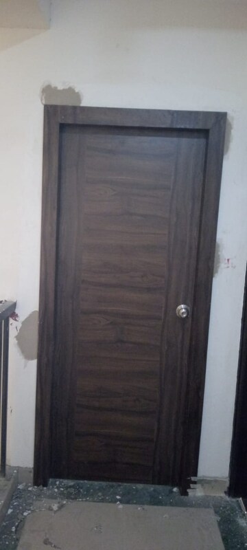 Furnished Amenities in 3 BHK Apartment at Sare Home, Sector 92 – for Rent