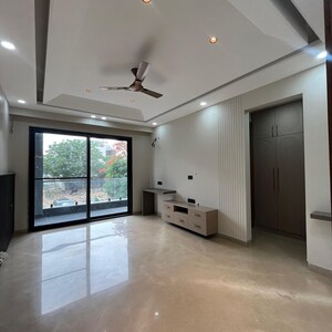 Room in 4 BHK Builder Floor at Sushant Lok 3, Sector 57 – for Sale