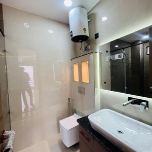 Team Area in 4 BHK Builder Floor at Sushant Lok 3, Sector 57 – for Sale