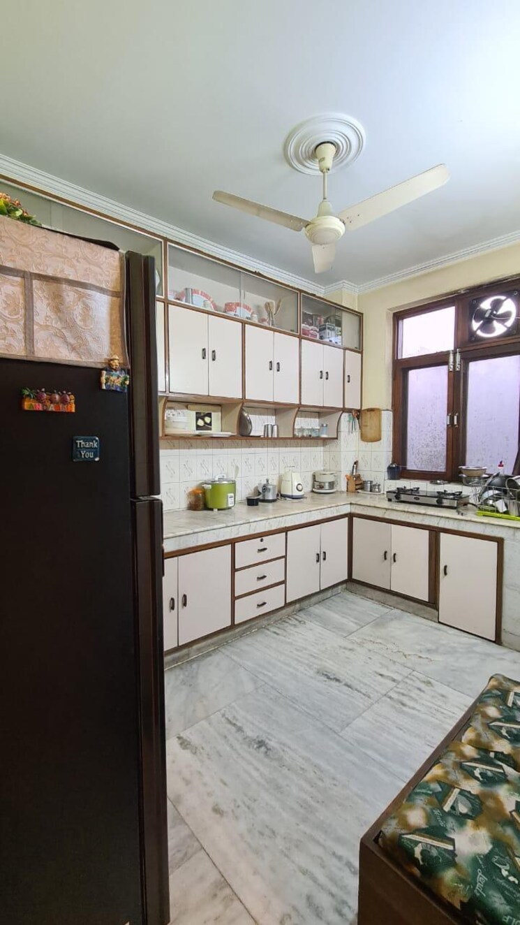 Kitchen, greater kailash ii 3 Bedroom 2400 Sq.Ft. Builder Floor In Greater Kailash ii Delhi 8835737