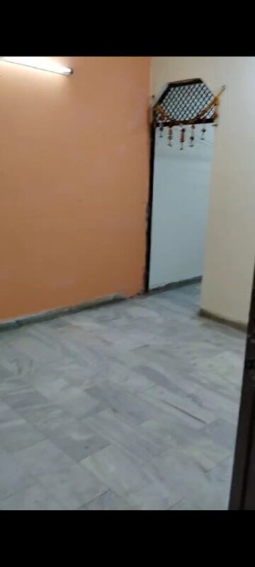 1.5 BHK Apartment For Sale in Laxmi Nagar
