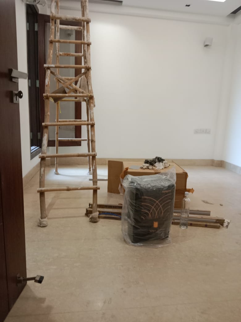 4 BHK + Pooja Room,Servant Room,Study Room,Extra Room Builder Floor For Rent in Mishra Property 