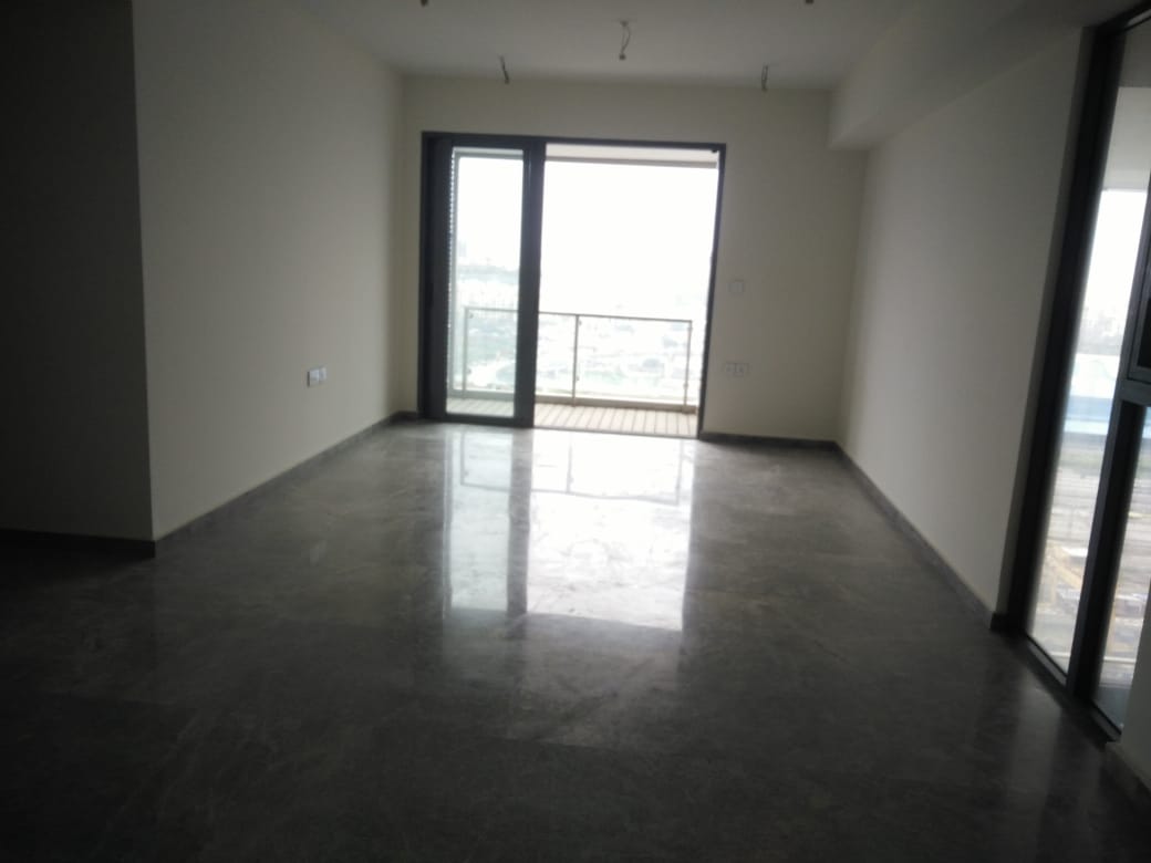 3 BHK + Pooja Room,Servant Room,Extra Room Apartment For Sale in Lodha Aura