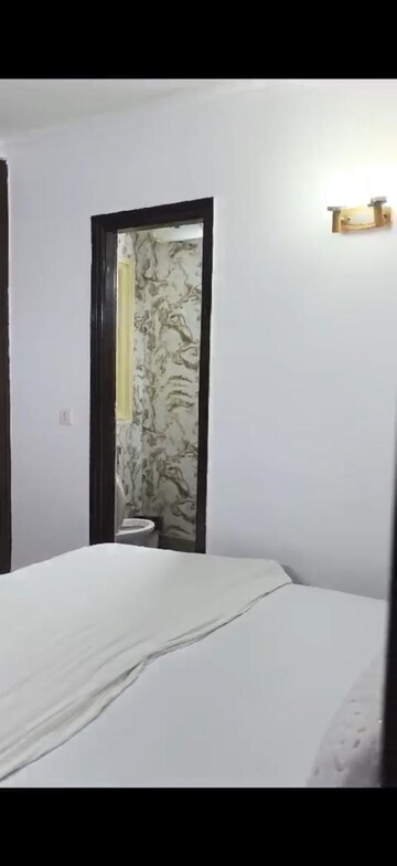 Bathroom in 3 BHK Builder Floor at Greater Kailash Part 3 – for Rent