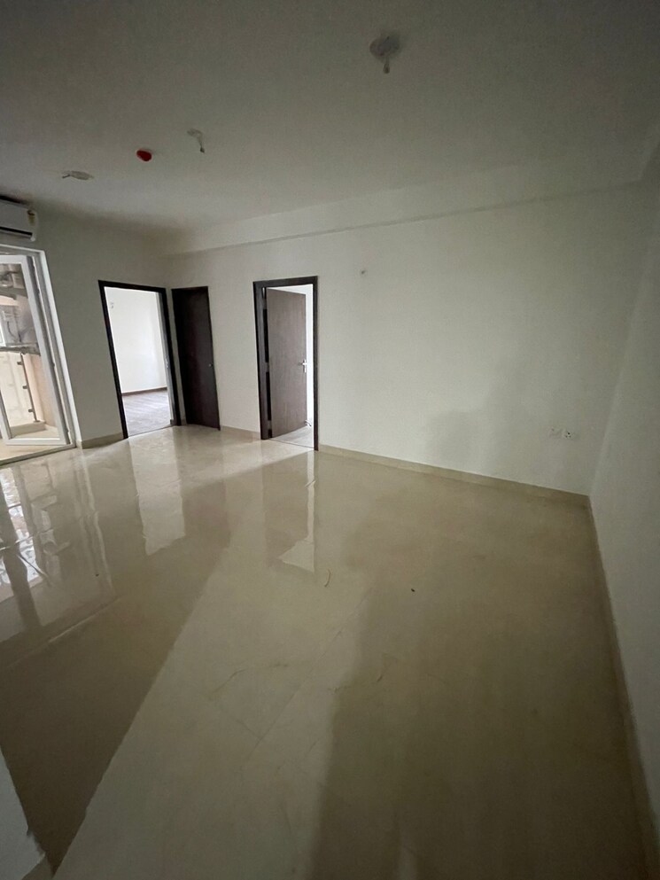 Room, hero-homes-phase-2 3 Bedroom 884 Sq.Ft. Apartment In Sector 104 Gurgaon 8835806