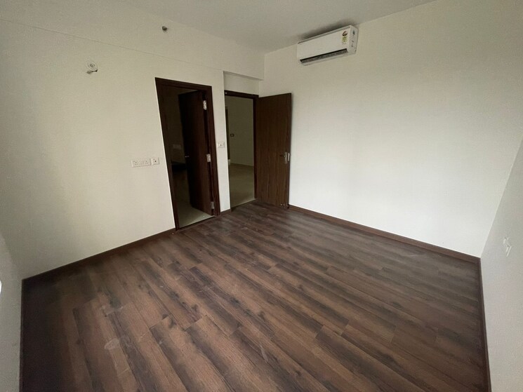 Room, hero-homes-phase-2 3 Bedroom 884 Sq.Ft. Apartment In Sector 104 Gurgaon 8835806