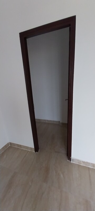 Furnished Amenities in 2.5 BHK Apartment at Aditya Park Town, Mahurali – for Rent