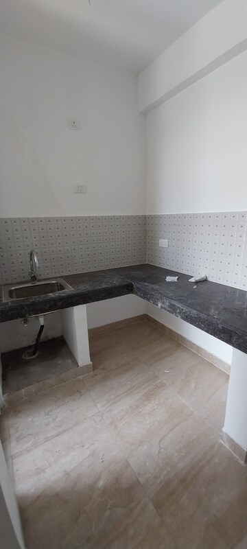 Furnished Amenities in 2.5 BHK Apartment at Aditya Park Town, Mahurali – for Rent