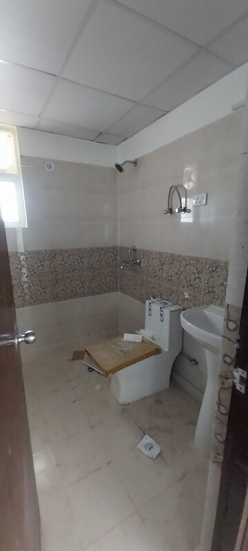 Bathroom in 2.5 BHK Apartment at Aditya Park Town, Mahurali – for Rent