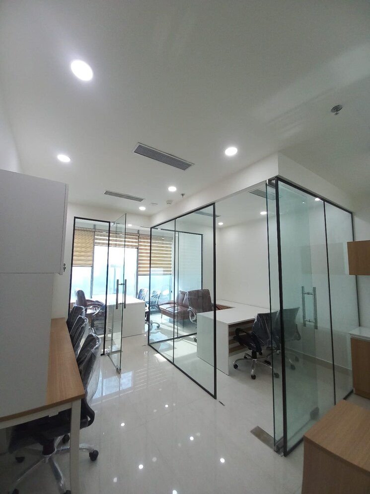 Team Area, maasters-capitol-avenue Commercial Office Space 625 Sq.Ft. In Sector 62 Noida 8835814