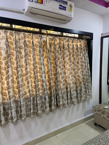 Bedroom in 3 BHK Apartment at Bhoomi Castle, Malad West – for Rent