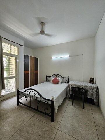 Bedroom in 3 BHK Builder Floor at Auram Floor, South City 2 – for Rent