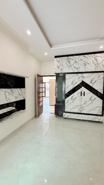 Room in 3 BHK Independent House at Sector 124 – for Sale