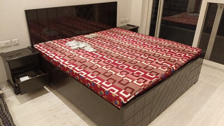 Bedroom, sector 57 3 Bedroom 263 Sq.Yd. Builder Floor In Sector 57 Gurgaon 8835877