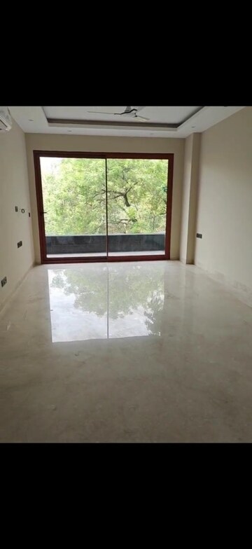 3 BHK Builder Floor For Rent in Lajpat Nagar Iii