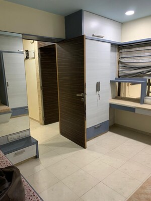 Room in 2 BHK Apartment at Borivali West – for Sale