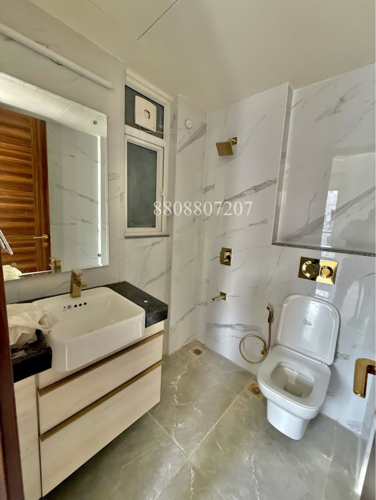 Bathroom, smart-world-orchard 3 Bedroom 1680 Sq.Ft. Builder Floor In Sector 61 Gurgaon 8835946