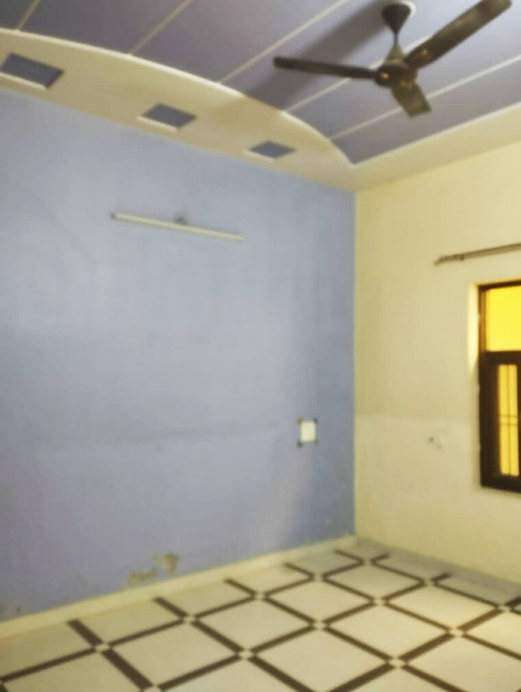 Room, jeevan vihar 5 Bedroom 204 Sq.Yd. Independent House In Jeevan Vihar Sonipat 8835950