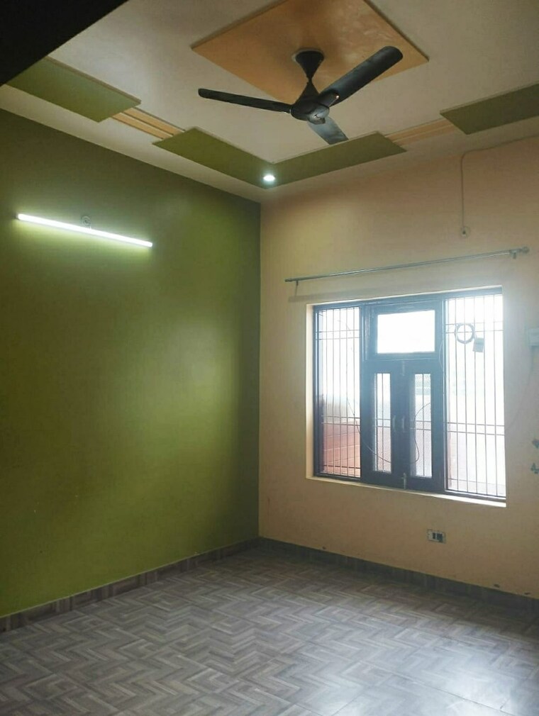 Room, jeevan vihar 5 Bedroom 204 Sq.Yd. Independent House In Jeevan Vihar Sonipat 8835950