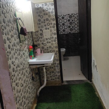 Bathroom in 1 BHK Independent House at Fruit Garden – for Rent