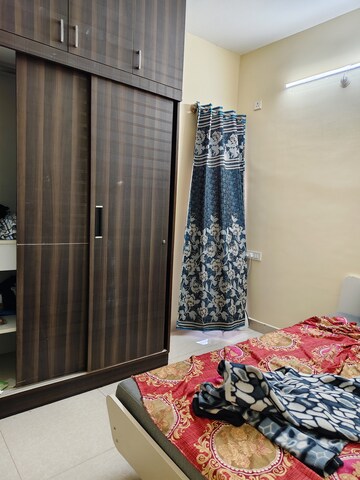 Bedroom in 2 BHK Apartment at Halasuru – for Rent
