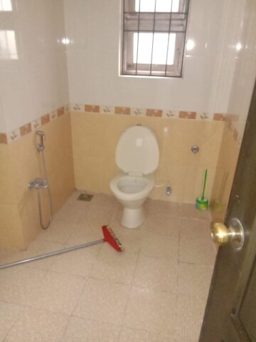 Bathroom in 2 BHK Apartment at Caranzalem – for Rent