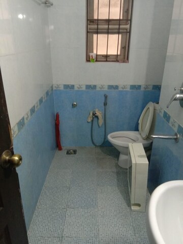 Bathroom in 2 BHK Apartment at Caranzalem – for Rent