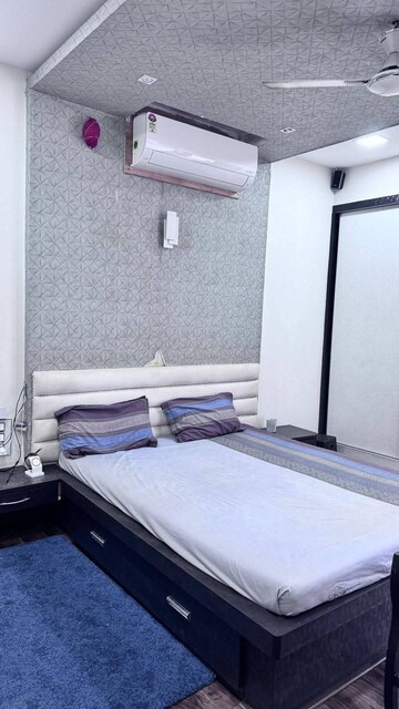 Furnished Amenities in 2 BHK Apartment at Laxmi Narayan Residency, Vartak Nagar – for Rent