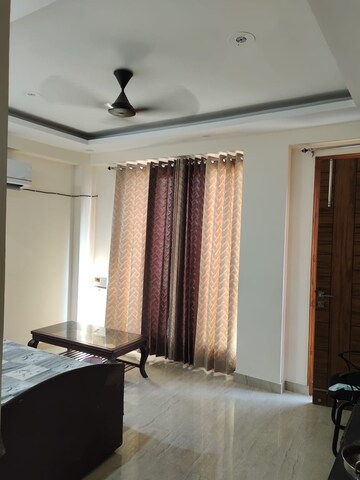 Living Room in 2 BHK Builder Floor at Orchid Island, Sector 51 – for Rent