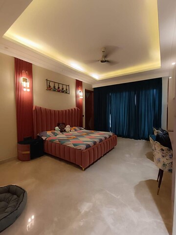 Bedroom in 4 BHK Builder Floor at Palam Vihar Residents Association, Palam Vihar – for Sale