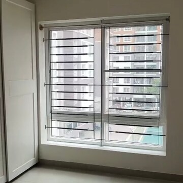 Room in 2 BHK Apartment at Kolte Patil Raaga, Kannur – for Rent