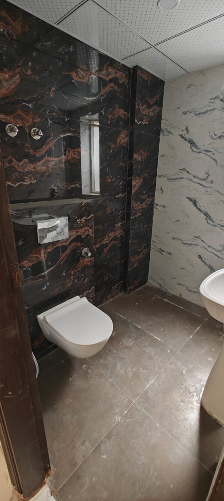 Bathroom, emerald-anmol 4 Bedroom 2190 Sq.Ft. Apartment In Sector 88 Faridabad 8836105