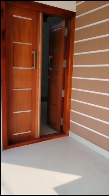 Room in 4 BHK Independent House at Kuttoor – for Sale