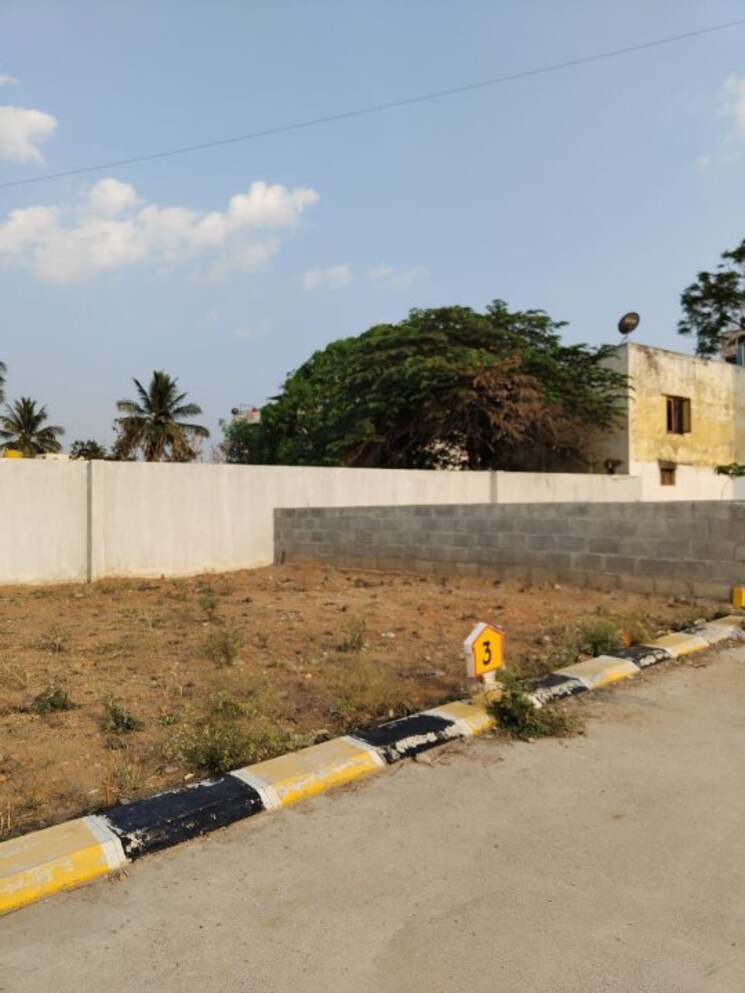 undefined, dlf township  900 Sq.Ft. Plot In Dlf Township Bangalore 8836063