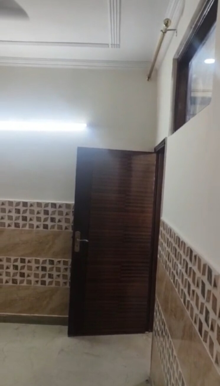 Kitchen, lajpat nagar 4 2 Bedroom 800 Sq.Ft. Builder Floor In Lajpat Nagar 4 Delhi 8836156