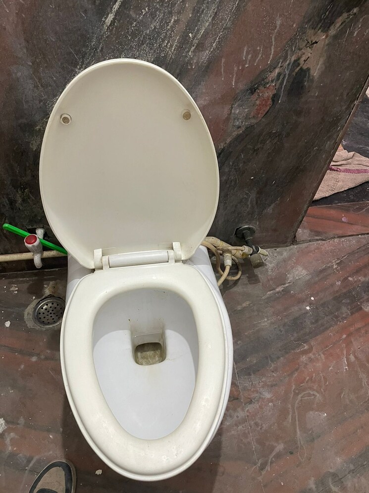 Bathroom, rwa-apartments-sector-116 2 Bedroom 950 Sq.Ft. Apartment In Sector 116 Noida 8836141