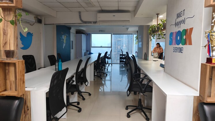 Team Area, dlh-park Commercial Office Space 2200 Sq.Ft. In Malad West Mumbai 8836188