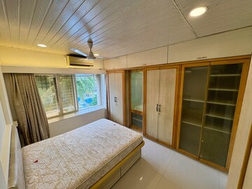Bedroom in 2 BHK Apartment at Trombay – for Rent
