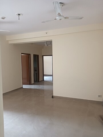 Room in 3 BHK Apartment at Mahagun Mywoods, Sector 16c Greater Noida – for Rent