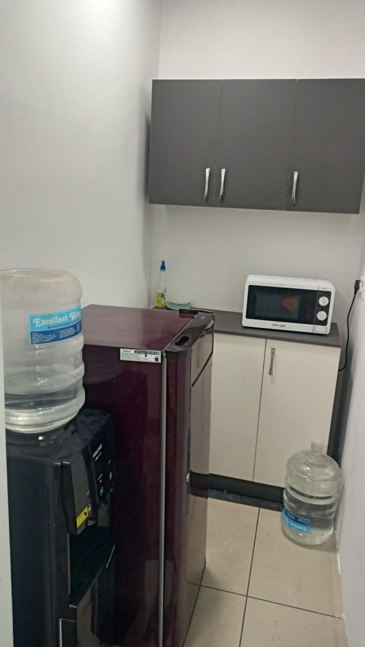 undefined, sector 63 Commercial Office Space 1900 Sq.Ft. In Sector 63 Noida 8836601