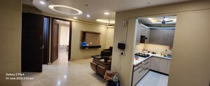Parking in 3 BHK Builder Floor at DLF Imperial Residences, Dlf Phase I – for Sale