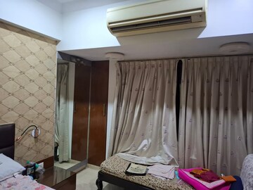 Team Area in 3 BHK Apartment at Diamond Garden, Chembur – for Rent